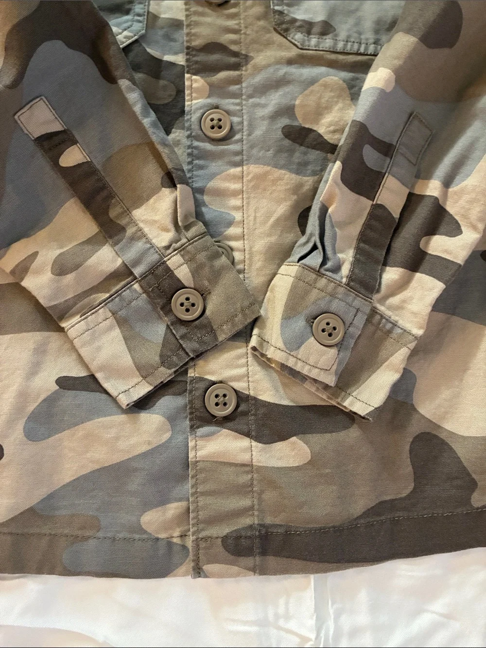 Gap khaki camo shirt